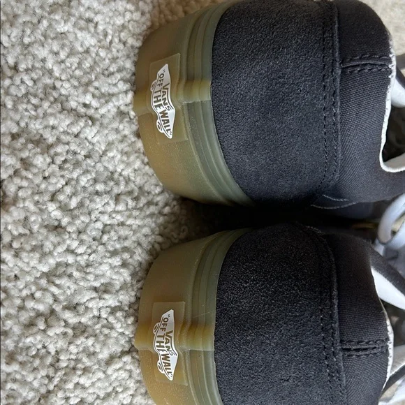 Vans Men's dark grey Sneakers with Gum Sole - mens size 11 (never worn) - Picture 4 of 10